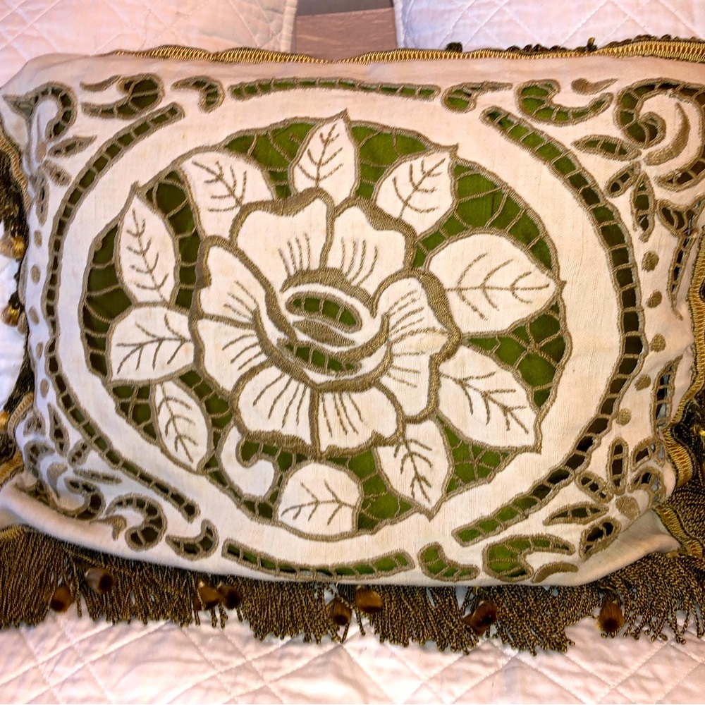 Antique embroidered pillow 19wx15h